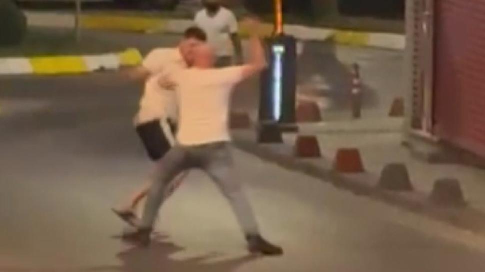 Silivri'de bıçaklı ve sopalı kavga kamerada
