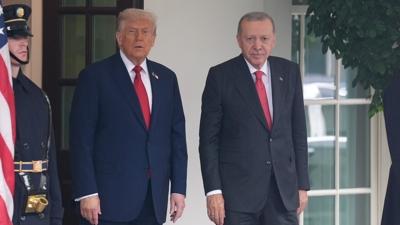 Ba�kan Erdo�an-Trump g�r��mesi Atina'y� panikletti: F-35 buzda��n�n sadece g�r�nen k�sm�