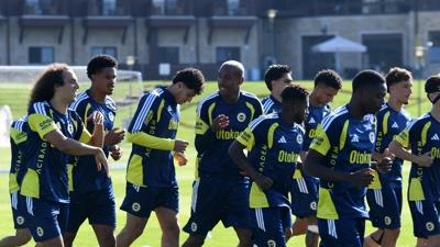 Fenerbah�e'de Topuk Yaylas�'nda g�n�n antrenman� tamamland�