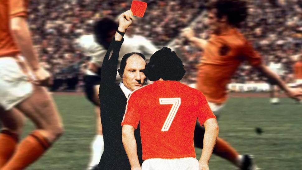 1974 Berlin: Bir T�rk hakem, bir kart ve de�i�en futbol tarihi