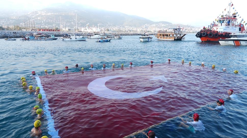 Bo�az'da kabotaj bayram� co�kusu