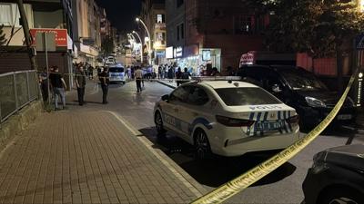 Gebze'de silahl� kavga deh�eti: Yoldan ge�en vatanda� kur�unlar�n hedefi oldu