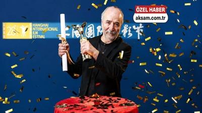 Reis �elik: �Bana g�re sanat�n en �nemli i�levi �a�a tan�kl�k etmektir�