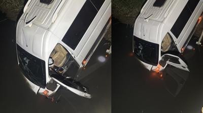 Yolcu minib�s� dereye u�tu! Ayd�n'da korkutan kaza