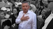 �zg�r �zel'e Sivas'ta beklenmedik tepki: ��k�n siyasetinizi d��ar�da yap�n