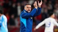 Vitor Pereira'ya b�y�k ay�p! Nottingham Forest'tan skandal hareket
