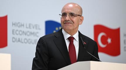 Bakan �im�ek'ten �d�� ticaret� mesaj�: Ekonomimizin �oklara kar�� dayanakl�l��� art�yor