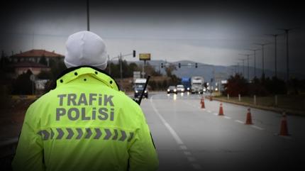 Karayollar� Trafik Y�netmeli�i'nde de�i�iklik yap�lmas�na dair y�netmelik yay�mland�