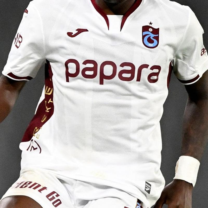 Trabzonspor ayr�l��� duyurdu! Tak�ma resmen veda etti