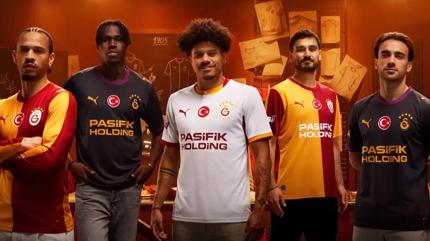 Galatasaray'�n yeni sezon formalar� g�r�c�ye ��kt�
