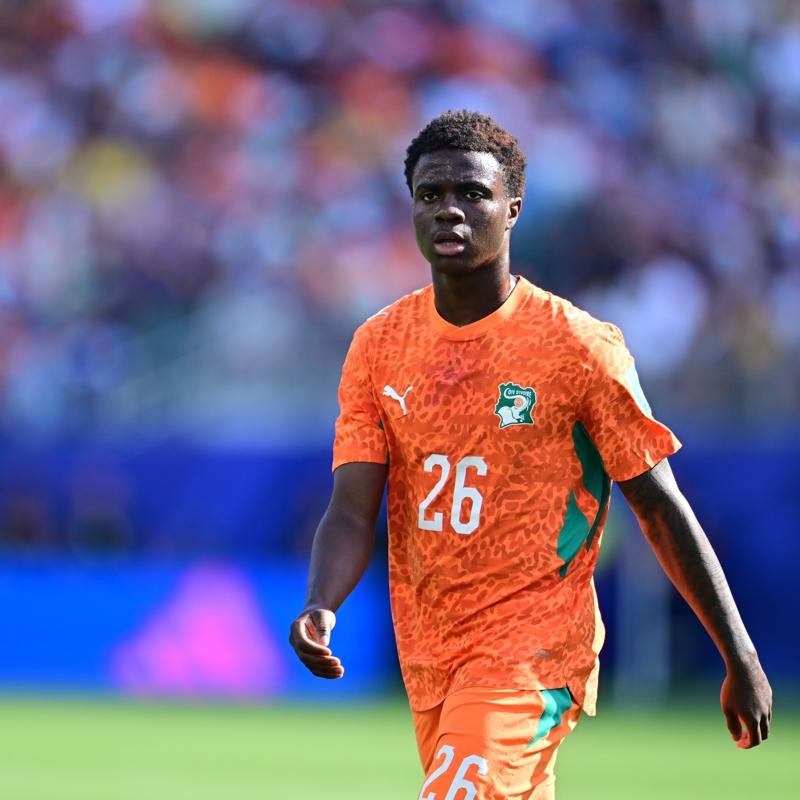 Trabzonspor'un gen� y�ld�z�na �talyan kancas�: Transferin g�zdesi Christ Oulai