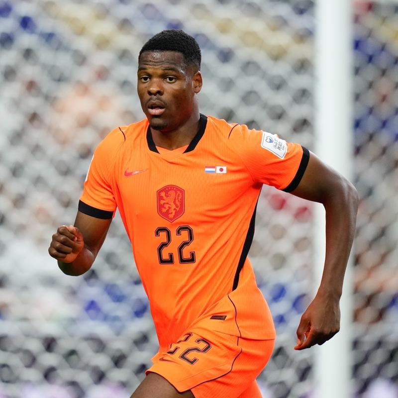 Denzel Dumfries resmen Real Madrid'de