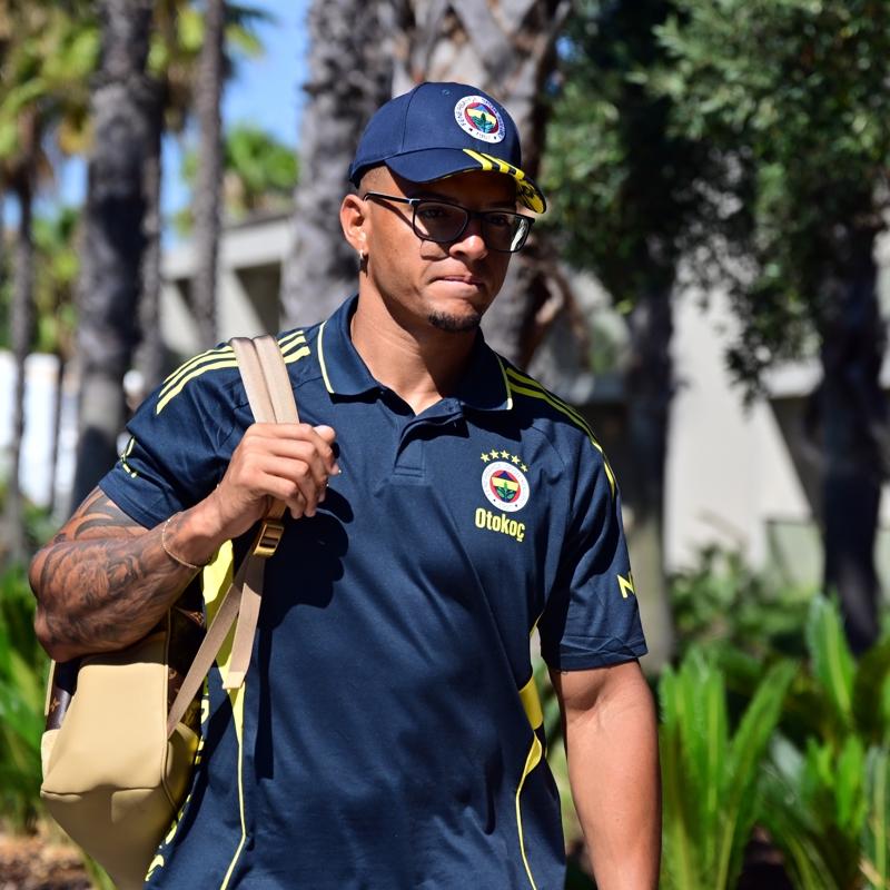 Fenerbah�e resmen a��klad�! Diego Carlos, Avusturya kamp�na kat�l�yor...