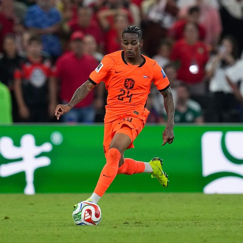 Galatasaray rotay� �ngiltere'ye �evirdi! Hedef Hollandal� y�ld�z...