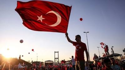 15 Temmuz resmi tatil mi, hangi g�ne denk geliyor? 15 Temmuz'da toplu ta��ma �cretsiz mi?