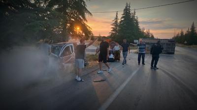 Eski�ehir'de feci kaza: Trakt�re giren ara�ta 2 ki�i yaraland�