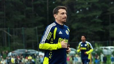 Asgari �cret alacak... Mert Hakan, 1 sene daha Fenerbah�e'de!