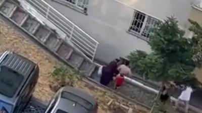 Ka��thane'de korkun� olay: 9. kattan d��en bebek hayat�n� kaybetti
