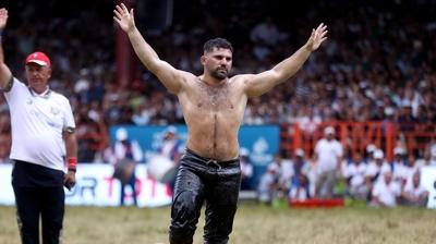K�rkp�nar Ya�l� G�re�leri'nde final sona erdi! Ba�pehlivan Erkan Ta� oldu