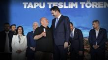 Beykoz'da 2B k�rd���m� ��z�ld�: 1071 hak sahibi tapusuna kavu�tu