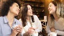 Yan�nda dursan bile yetiyor! En �ok mutluluk veren 2 bur�