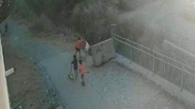 Akran zorbal��� vicdan s�zlatt�: 6 ya��ndaki otizmli Helin'i su kanal�na att�lar