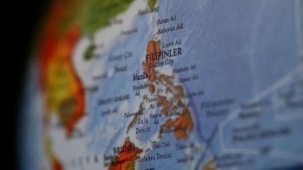 Filipinler'de yolsuzluk ve r��vet soru�turmas�: 2 senat�r g�zalt�na al�nd�