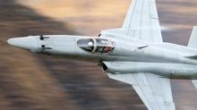 NASA'n�n itirazlar�n� dinlemediler: F-5 sava� u�a��n� u�urdular