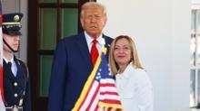 Trump'tan Meloni payla��m�: Uzakla�t�rma karar� gerekiyor