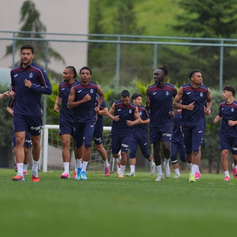 Trabzonspor'da yeni sezon mesaisi ba�lad�