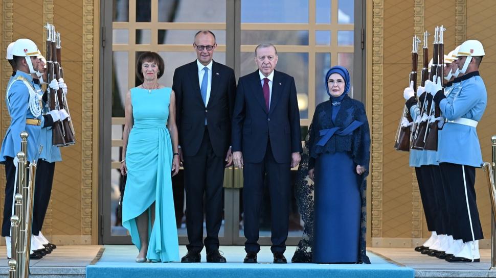 Almanya Şansölyesi Merz'den Türkçe paylaşım: Türkiye, Almanya ve NATO için önemli bir müttefik