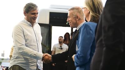 T�rkiye'ye �vg� ya�d�: Savunmada ��renece�imiz �ok �ey var
