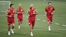 �ampiyon Galatasaray sezonu a�t�
