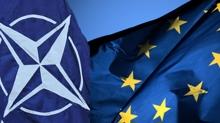 Tarihi zirvede AB ve NATO'dan ''birlik'' mesaj�