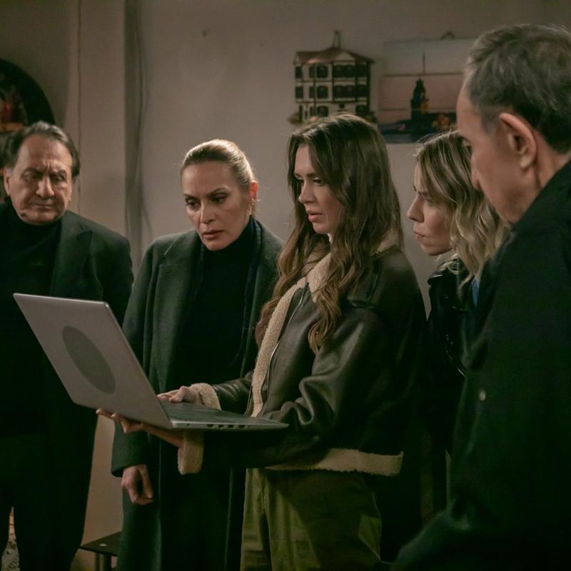 Arka Sokaklar'la ilgili fla� geli�me: Herkes final yapmas�n� beklerken...