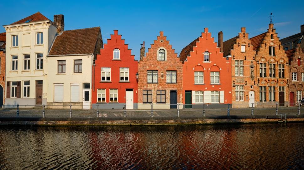 Orta �a�'�n izlerini g�n�m�ze ta��yor... Brugge milyonlarca turisti a��rl�yor