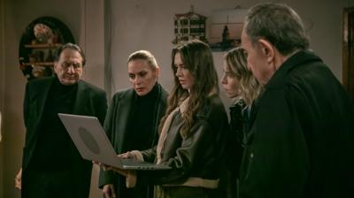Arka Sokaklar'la ilgili fla� geli�me: Herkes final yapmas�n� beklerken...