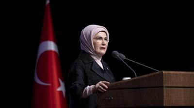 Emine Erdo�an'dan NATO Zirvesi'nde kritik mesaj: Algoritmalar�n kara kutusu a��lmal�