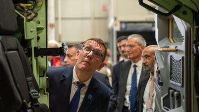 Michal'den T�rk savunma sanayisine yak�n markaj! �retim hatt�n� inceledi