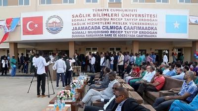 Somali'de gurur g�n�: Recep Tayyip Erdo�an Fak�ltesi mezunlar�n� u�urlad�