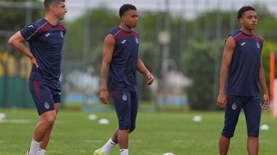 Trabzonspor g�n� �ift antrenmanla tamamlad�