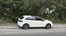 Diyarbak�r'da otomobile silahl� sald�r�: S�r�c� hayat�n� kaybetti