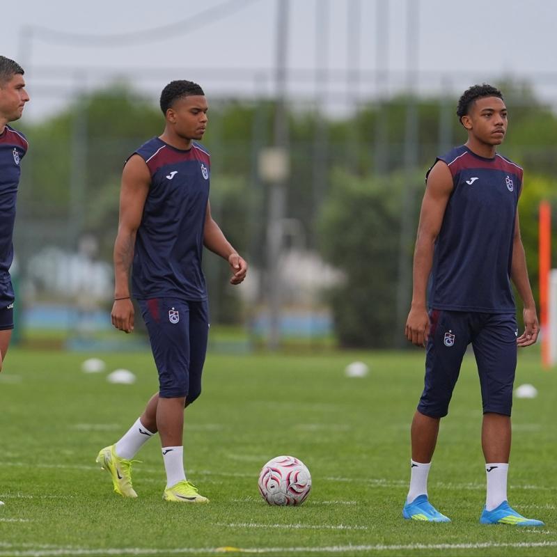 Trabzonspor g�n� �ift antrenmanla tamamlad�