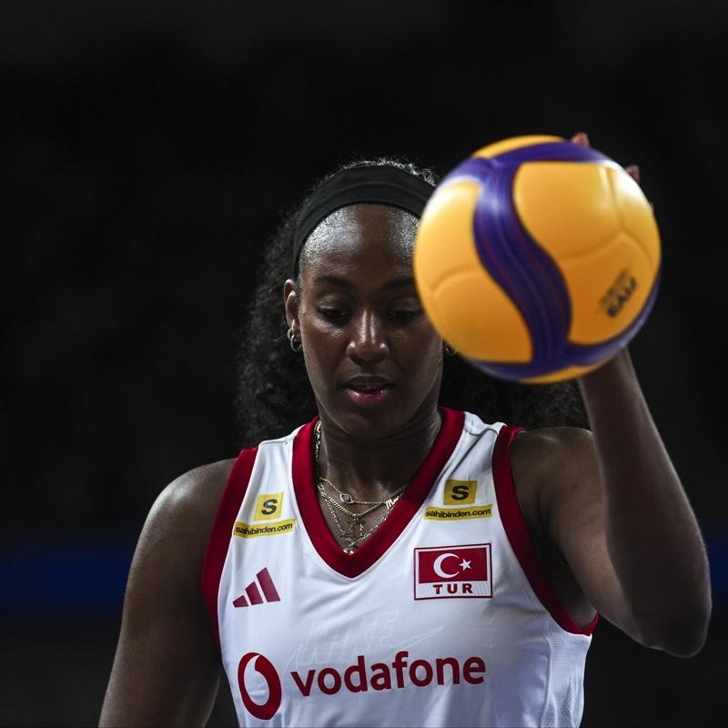 A Milli Kad�n Voleybol Tak�m�'nda sakatl�k