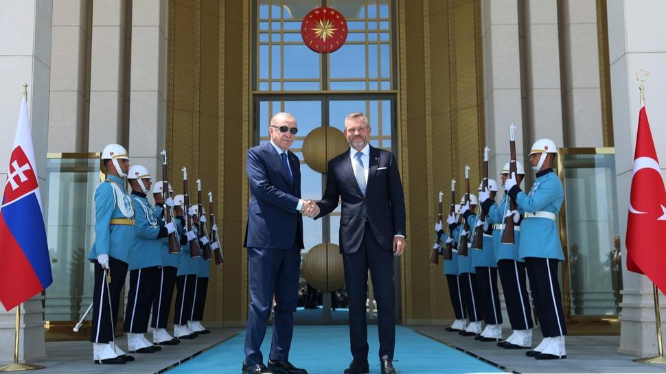 Başkan Erdoğan, Slovakya Cumhurbaşkanı Pellegrini ile bir araya geldi
