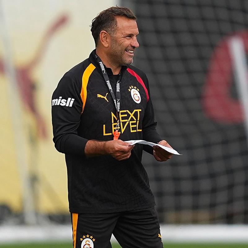 Galatasaray'da yeni sezon �al��malar� devam ediyor
