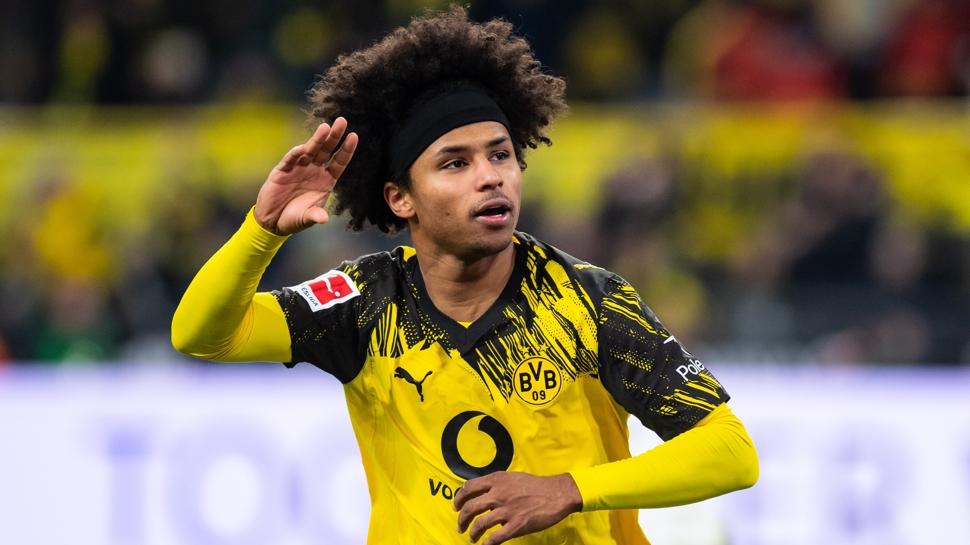 Karim Adeyemi adım adım Barcelona'ya
