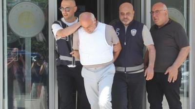 'Arazi' kavgas� vah�ete d�n��t�: A�abeyini, yengesini ve ye�enini katletti