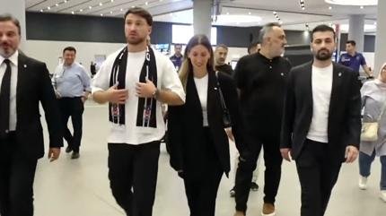 Be�ikta�'�n yeni transferi! Salih �zcan �stanbul'da