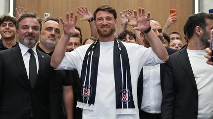Be�ikta�'�n yeni transferi! Salih �zcan �stanbul'da
